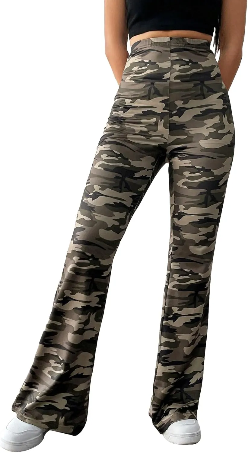 WDIRARA Women's Newspaper Print Flare Wide Leg Elastic Waist Fitted Funky Letter Print Pants