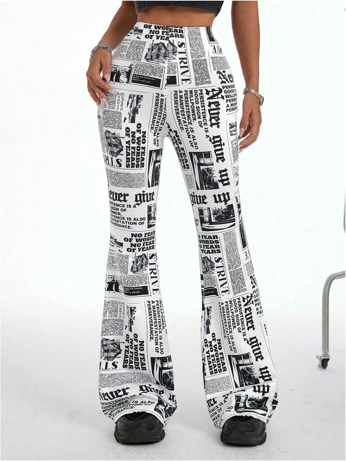 WDIRARA Women's Newspaper Print Flare Wide Leg Elastic Waist Fitted Funky Letter Print Pants
